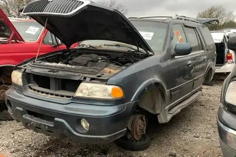 Photo of 2001 Lincoln Navigator