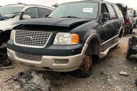 Photo of 2004 Ford Expedition