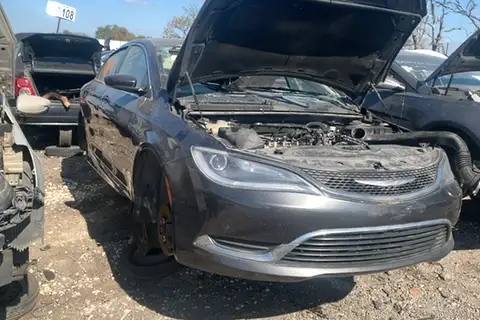 Photo of 2015 Chrysler 200