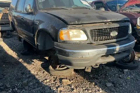 Photo of 2002 Ford Expedition
