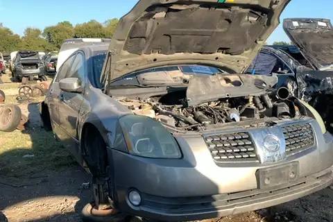 Photo of 2004 Nissan Maxima