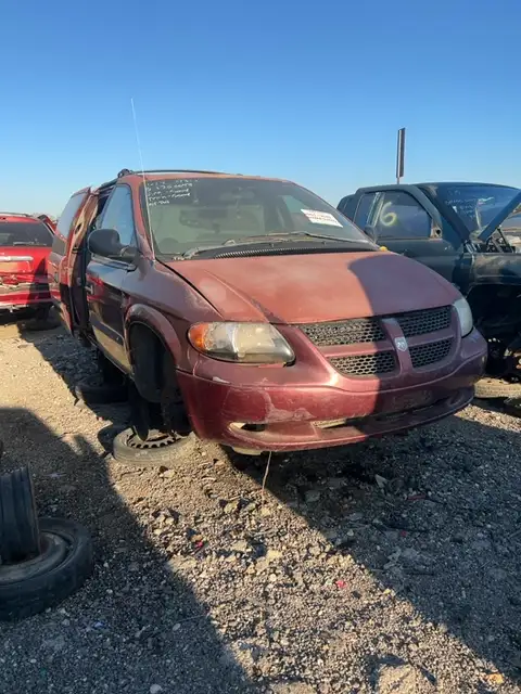 Photo of 2003 Dodge Caravan