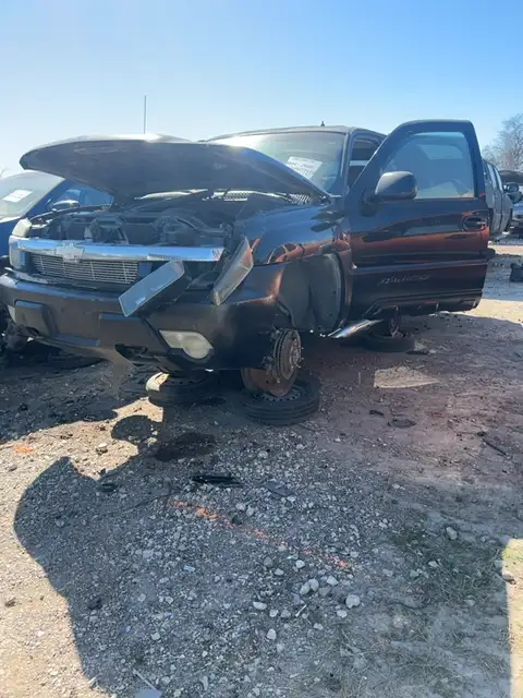 Photo of 2002 Chevrolet Avalanche