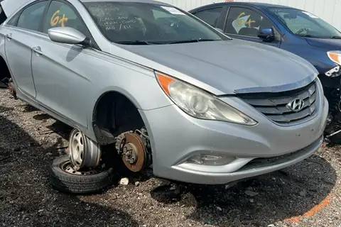 Photo of 2011 Hyundai Sonata