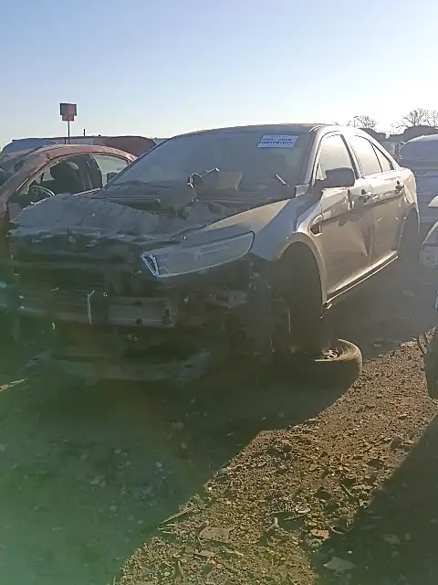 Photo of 2013 Ford Taurus