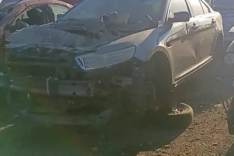 Photo of 2013 Ford Taurus