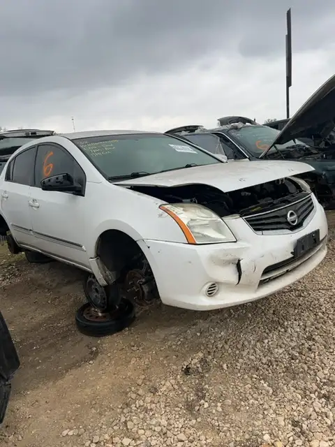 Photo of 2011 Nissan Sentra