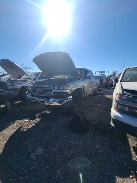 Photo of 2002 Gmc Sierra