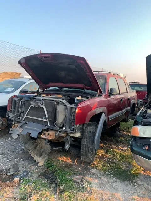 Photo of 2004 Chevrolet Avalanche