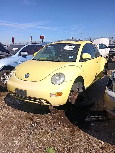 Photo of 2000 Volkswagen Beetle
