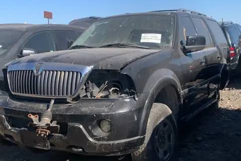 Photo of 2004 Lincoln Navigator