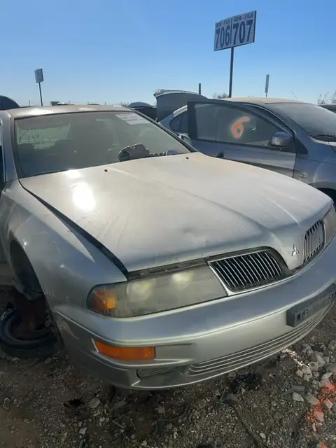 Photo of 2002 Mitsubishi Diamante