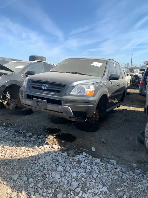 Photo of 2003 Honda Pilot