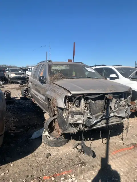 Photo of 2004 Jeep Grand Cherokee