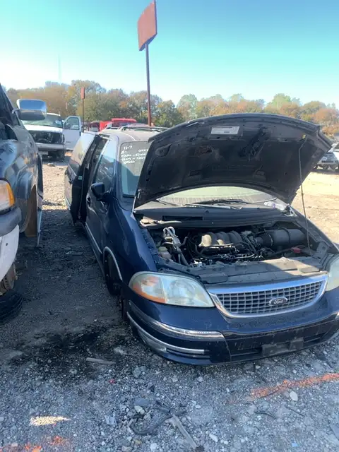 Photo of 2002 Ford Windstar