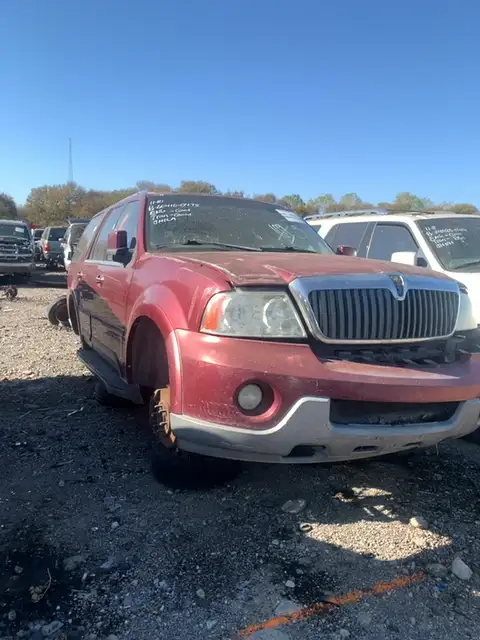 Photo of 2004 Lincoln Navigator