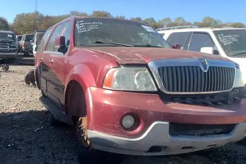 Photo of 2004 Lincoln Navigator