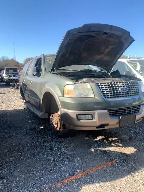 Photo of 2004 Ford Expedition
