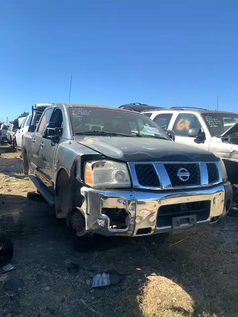 Photo of 2004 Nissan Titan