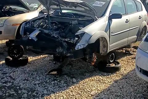 Photo of 2003 Pontiac Vibe