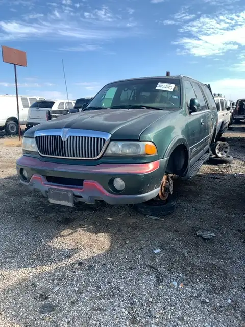 Photo of 1999 Lincoln Navigator