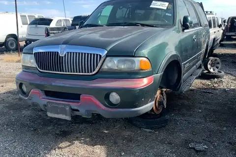 Photo of 1999 Lincoln Navigator