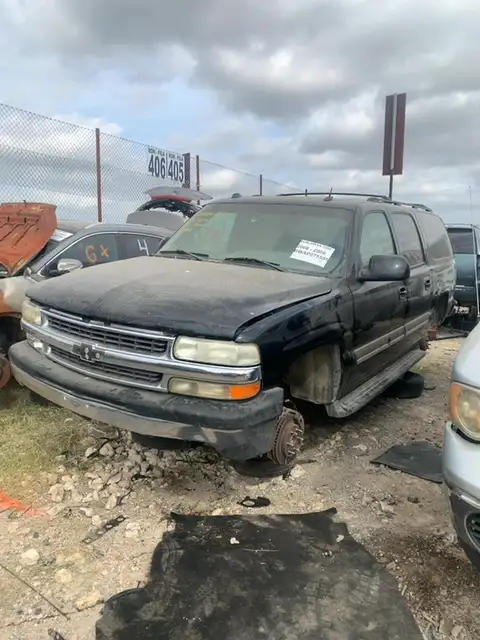 Photo of 2005 Chevrolet Suburban