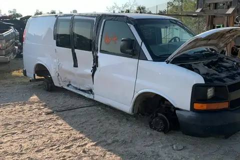 Photo of 2006 Chevrolet Express
