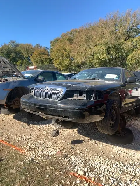 Photo of 2011 Ford Crown Victoria
