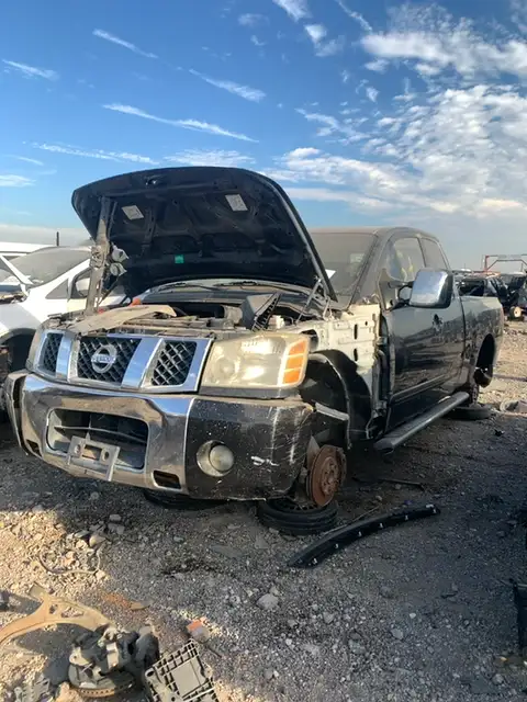 Photo of 2004 Nissan Titan