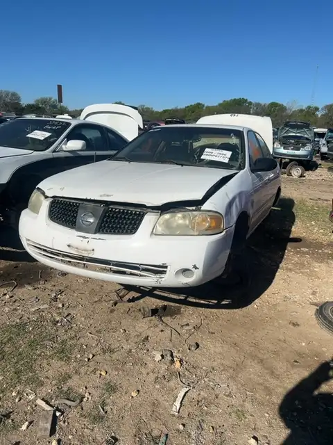 Photo of 2005 Nissan Sentra