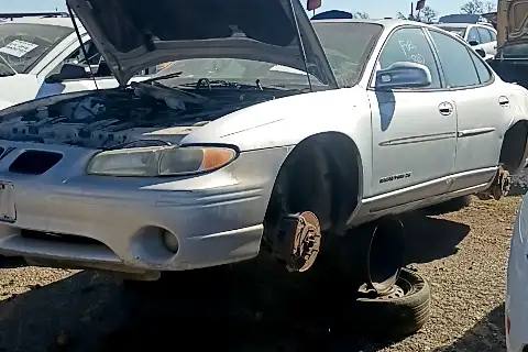 Photo of 2002 Pontiac Grand Prix