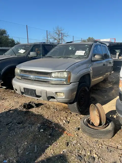 Photo of 2004 Chevrolet Trailblazer