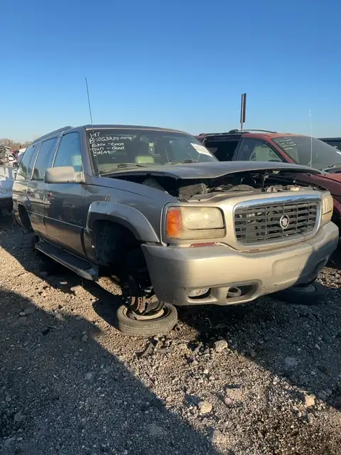 Photo of 2000 Cadillac Escalade