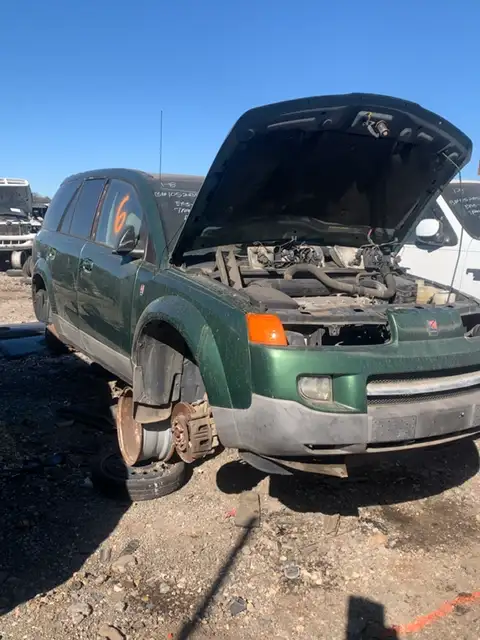 Photo of 2004 Saturn Vue