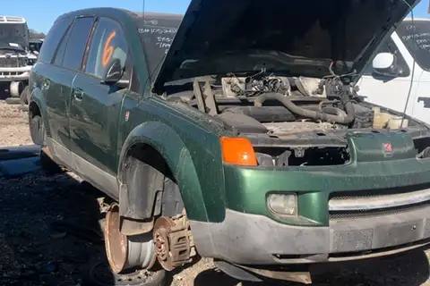 Photo of 2004 Saturn Vue