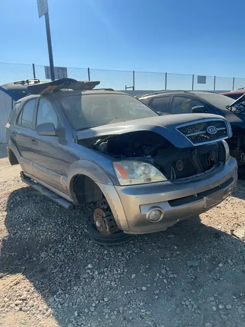 Photo of 2004 Kia Sorento