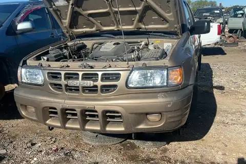 Photo of 2001 Isuzu Rodeo