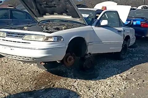 Photo of 1997 Ford Crown Victoria