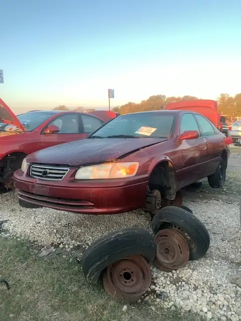 Photo of 2000 Toyota Camry