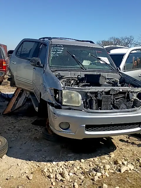 Photo of 2002 Toyota Sequoia