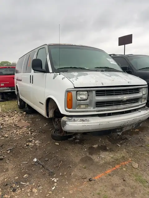 Photo of 2001 Chevrolet Express