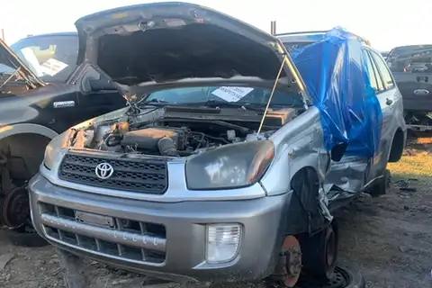 Photo of 2003 Toyota Rav4