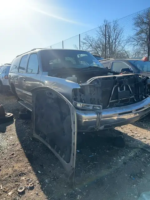 Photo of 2001 Chevrolet Suburban