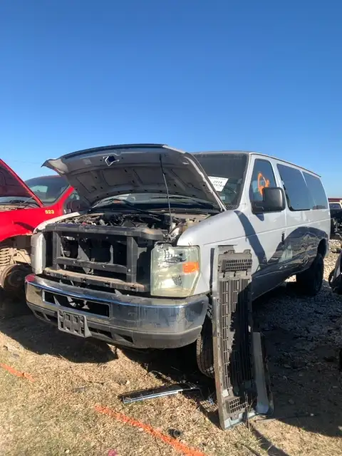 Photo of 2008 Ford Econoline Wagon