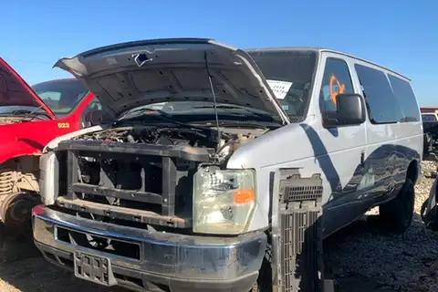 Photo of 2008 Ford Econoline Wagon