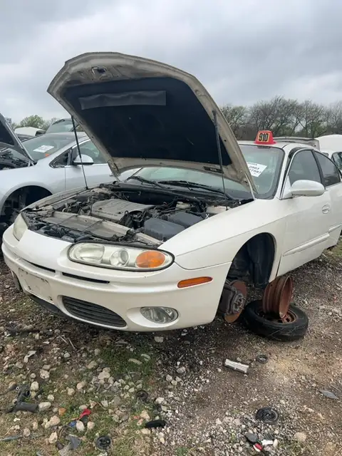 Photo of 2002 Oldsmobile Aurora