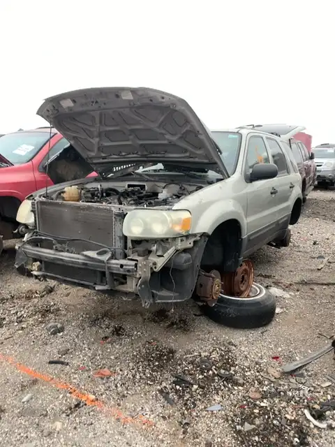 Photo of 2005 Ford Escape