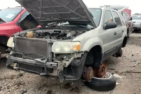 Photo of 2005 Ford Escape