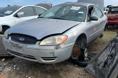 Photo of 2006 Ford Taurus